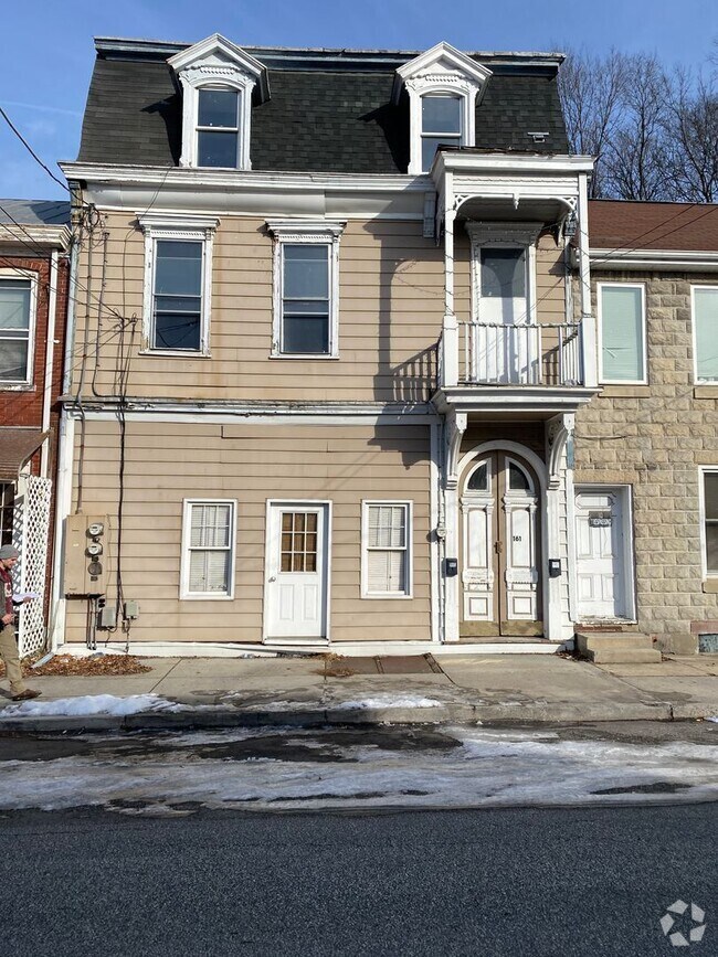 Building Photo - 161 W North St