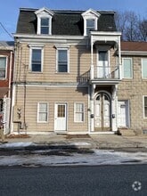 Building Photo - 161 W North St