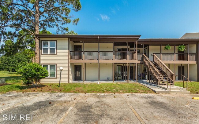Building Photo - 2 br, 2 bath House - 20201 Sandalwood Drive
