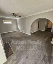 Building Photo - 1158 E 75th Terrace