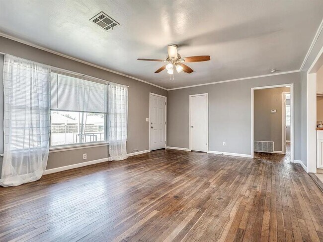 Building Photo - 12010 N Walker Ave