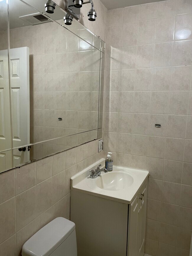Foto del edificio - 38 Pebble Ln