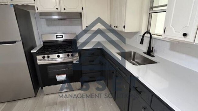 Foto del edificio - 5 Bedroom Rent to Own Home Available!