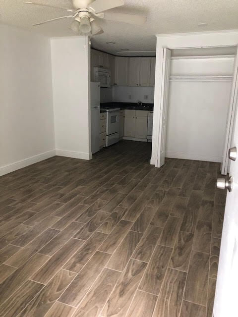 Building Photo - 4061 E Michigan St