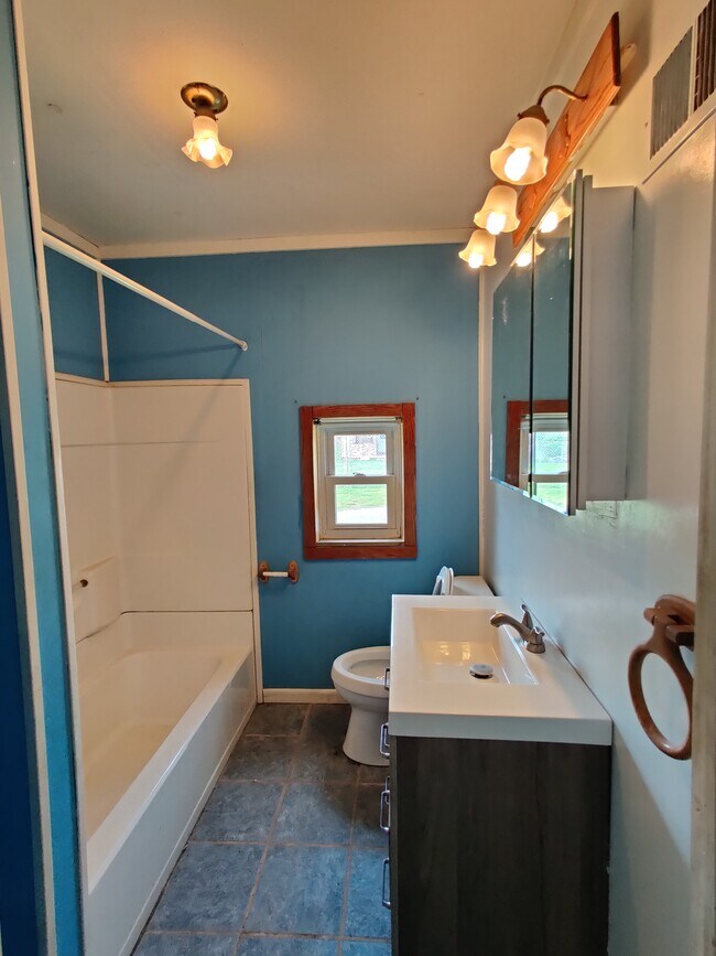 Foto del edificio - 530 Maple Ave