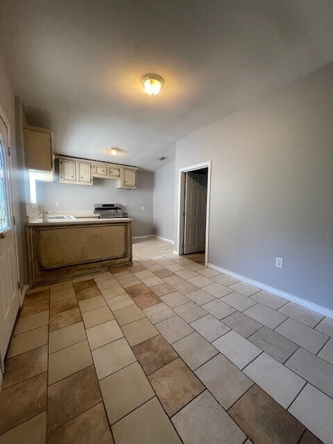 Photo - 814 Cameron Ave House