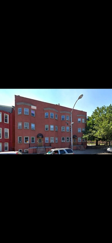 Primary Photo - 782 Ocean Ave