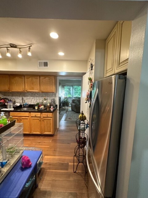 Building Photo - 3850 Persimmon Cir