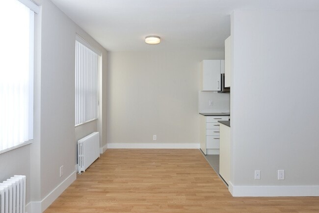 Building Photo - 25 Eccleston Dr