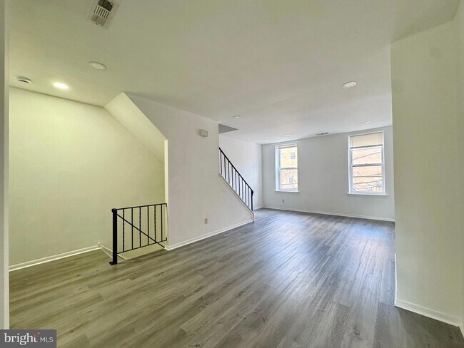 Foto del edificio - 1136 Mt Vernon St