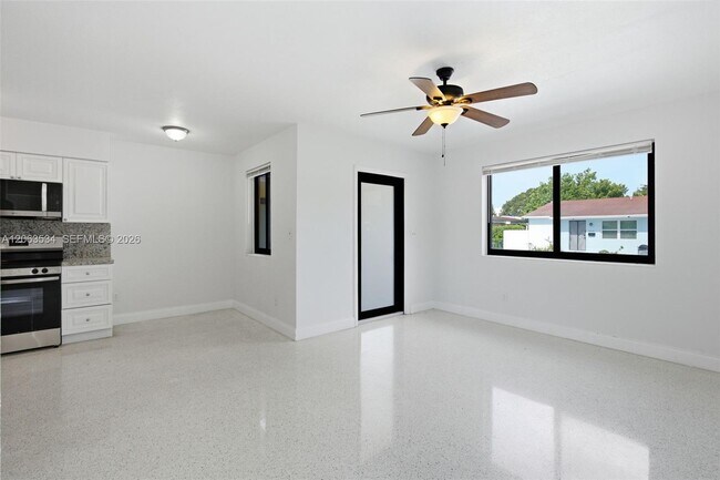 Foto del edificio - 2625 SW 29th Ave
