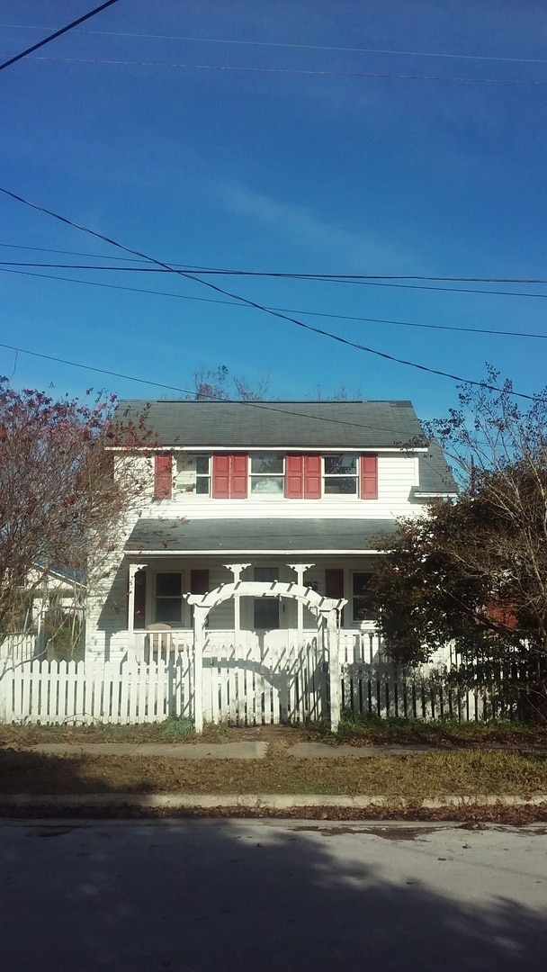Building Photo - 1002 Fisher St