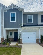 Building Photo - 1650 Vlg Grv Ln