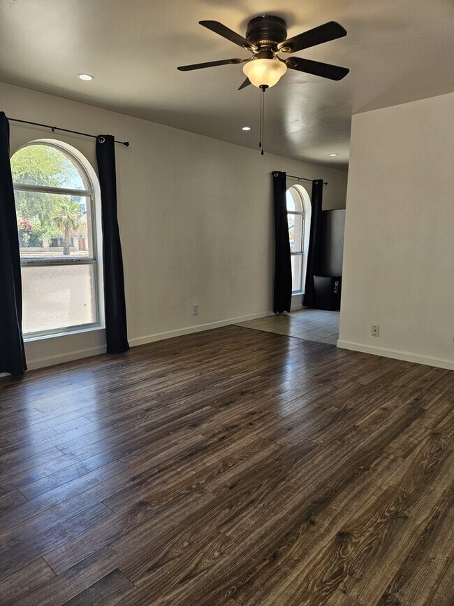 Foto del edificio - Very nice 2 Bed 1 Bath Downtown Chandler