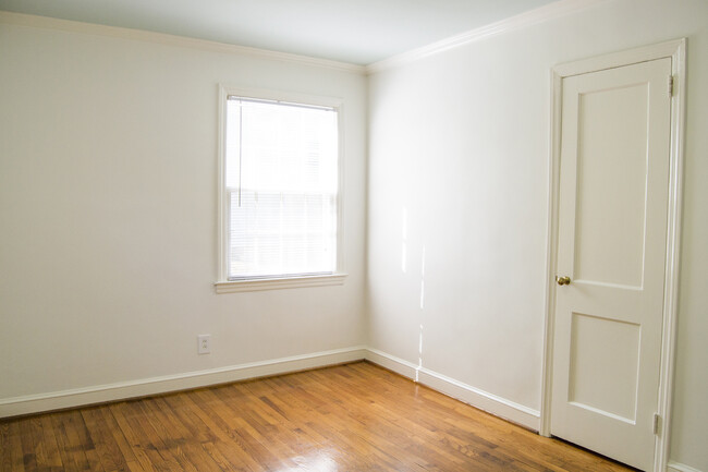 Bedroom - 2332 Kingsbury Dr