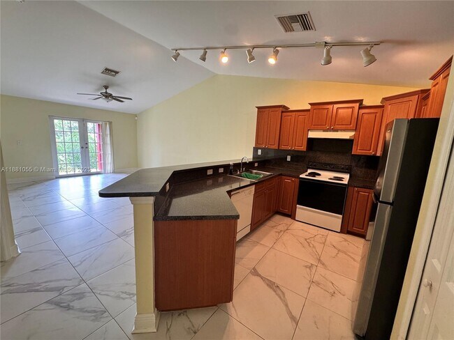 Foto del edificio - 4525 26th St SW