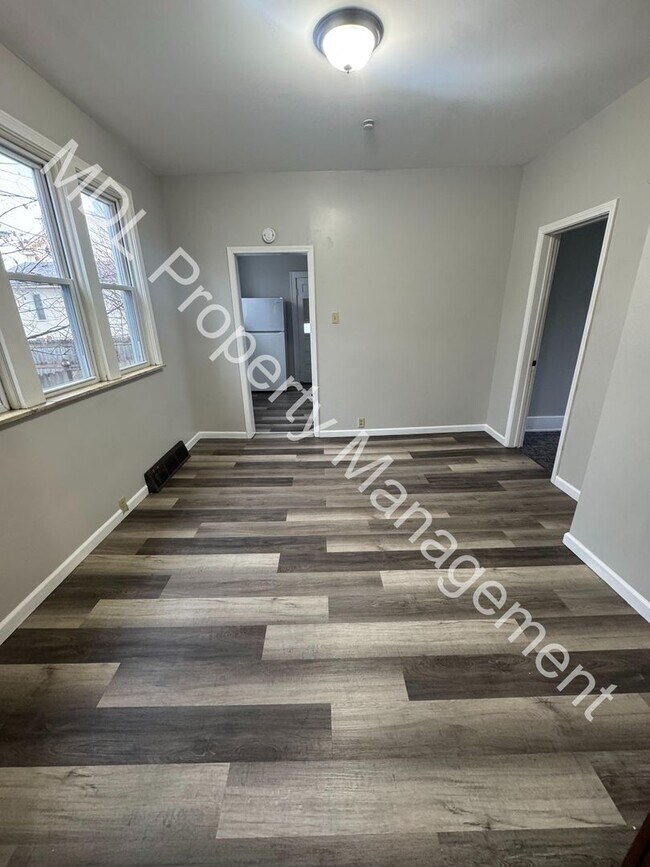 Foto del edificio - 3 Bedroom Home for Rent in Bay City