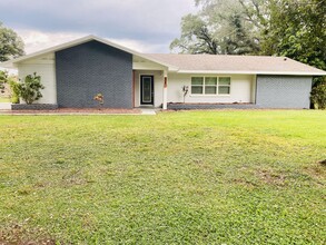 Building Photo - 608 Overhill Dr