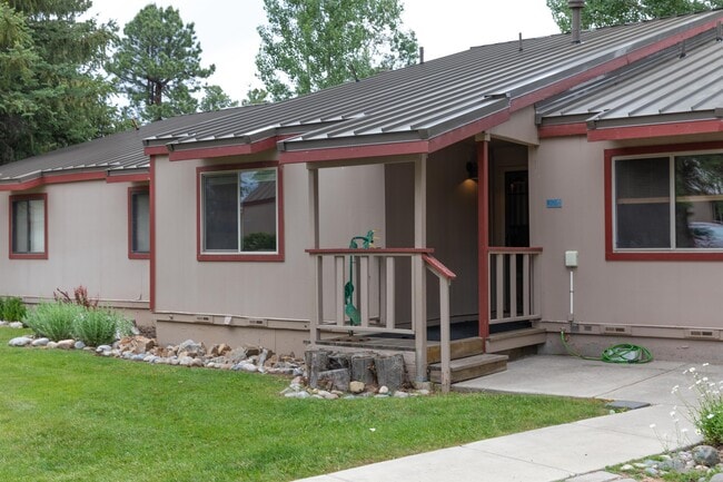 Building Photo - 217 Pinon Causeway