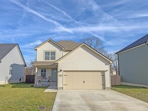 Building Photo - 2646 Scott Dr