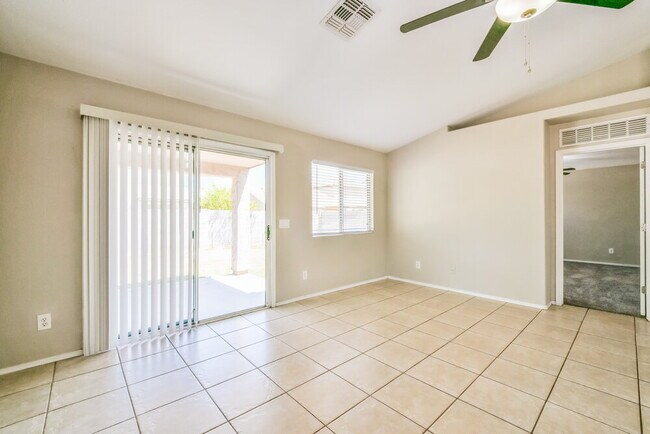 Building Photo - 4882 E Meadow Mist Ln