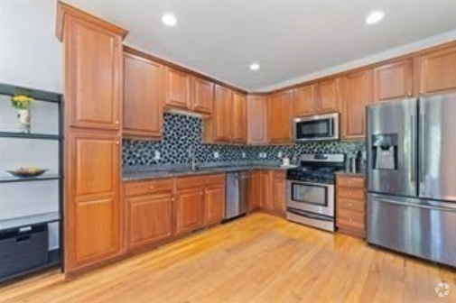 Building Photo - 4 Minuteman Ln
