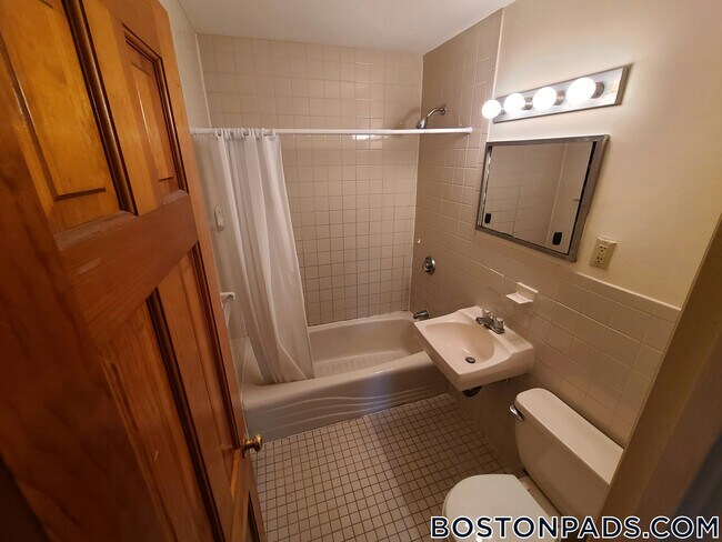 Foto del edificio - 266 Grove St