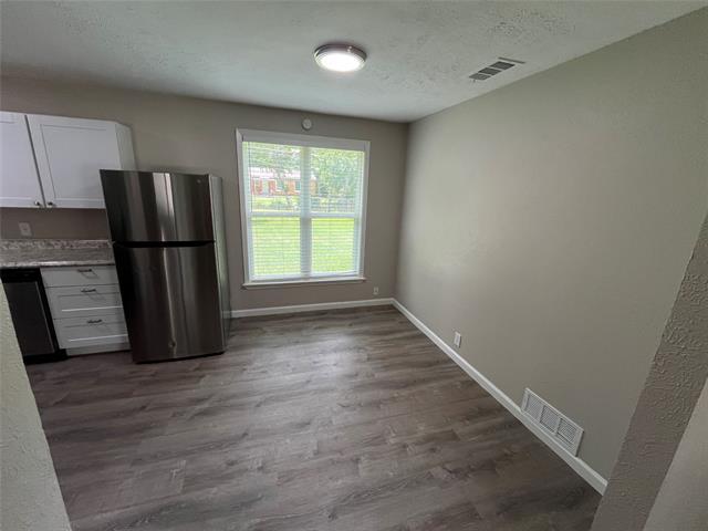 Building Photo - 10608 Cayuga Dr
