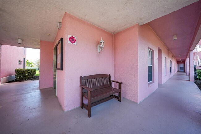 Foto del edificio - 2061 Willow Hammock Cir