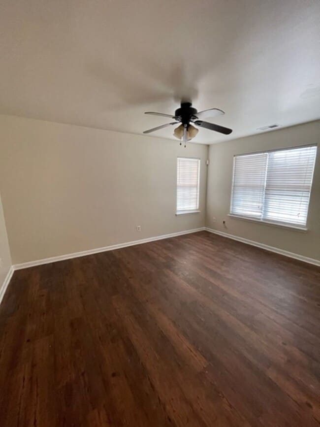 Building Photo - 5206 Brooktree Dr