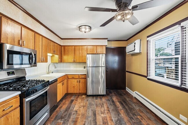 Foto del edificio - 2128 N Harlem Ave