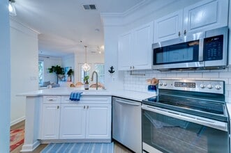 Building Photo - 2012 Telfair Way