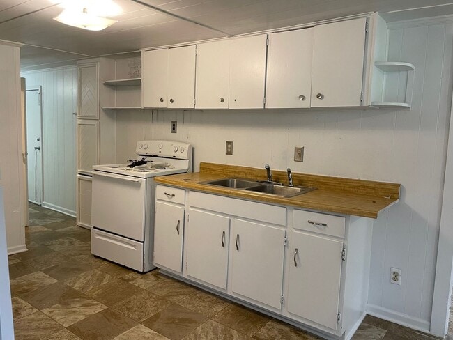 Foto del edificio - 2 bdrm singlewide with additions