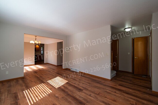 Foto del edificio - 4 Bedroom Single Family Home in S/E Fort Collins
