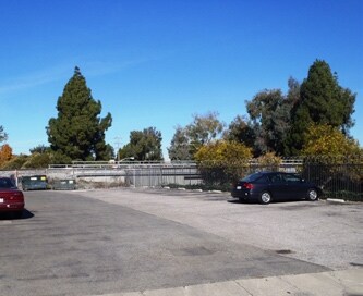 Parking - 2769 Agate Dr