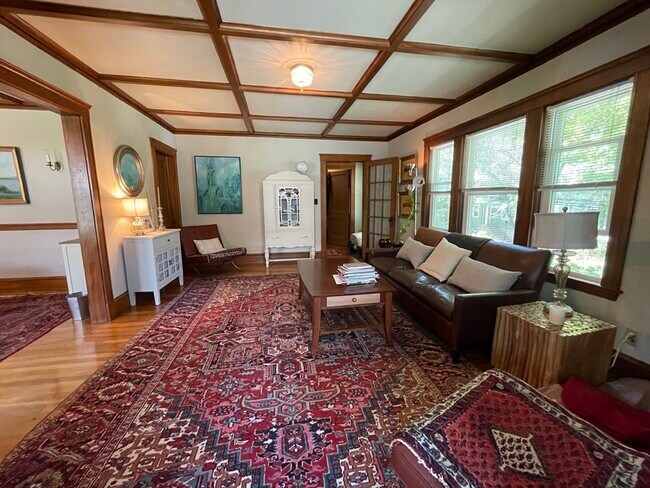 Foto del edificio - 62 Newport St