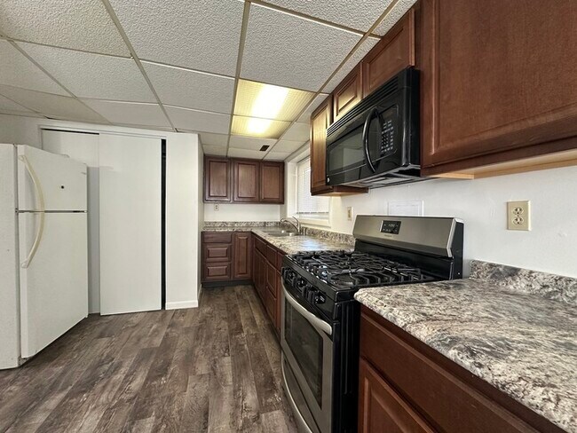 Foto del edificio - 2 bedroom duplex for rent on Nazareth Rd, ...