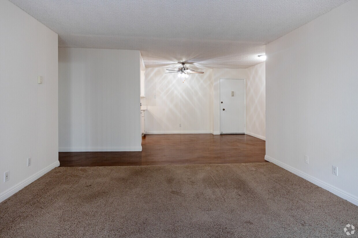 Camino De Oro Apartments in Torrance, CA Westside Rentals