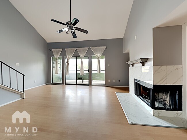 Building Photo - 14777 Wunderlich Dr