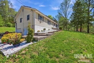 Building Photo - 4370 NY-94