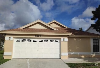 Building Photo - 3826 Circle Lake Dr