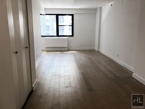 Building Photo - East 39th Street