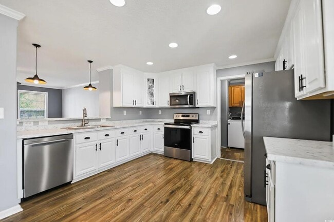 Building Photo - 333 Walden Lake Rd