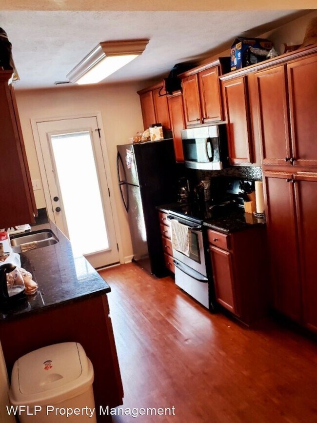 Building Photo - 3 br, 3 bath House - 155 Old Tavern Circle
