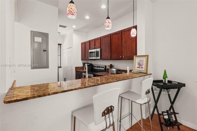 Foto del edificio - 8931 SW 18th St