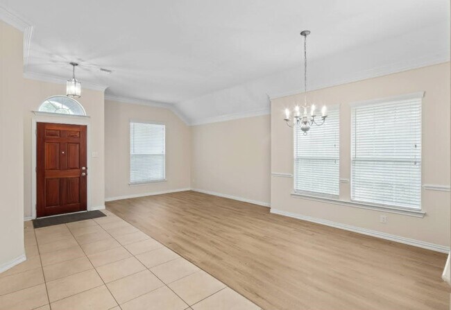 Foto del edificio - 13415 Highland Park Ct