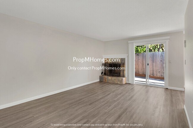 Building Photo - Updated Interior! Two Bedroom Home In Beaverton W/ Large Patio! DEPOSIT SPECIAL