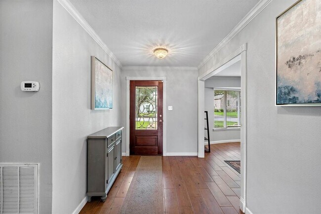 Foto del edificio - 4922 Braesvalley Dr