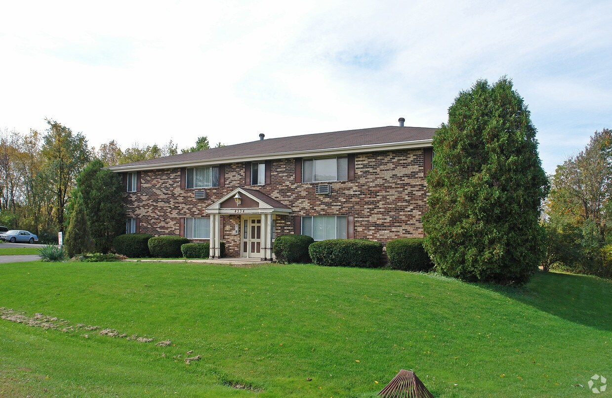 Building Photo - 4334 Kennedy Dr