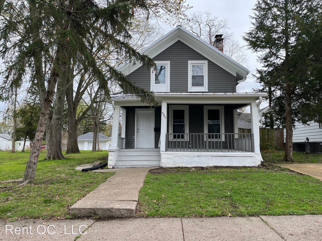 Primary Photo - 3 br, 1 bath House - 909 E 14th Street